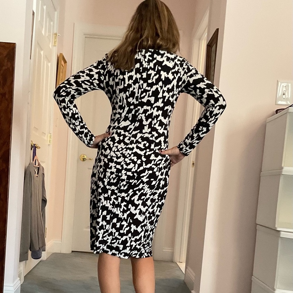 White House Black Market Monochrome Long Sleeve Dress